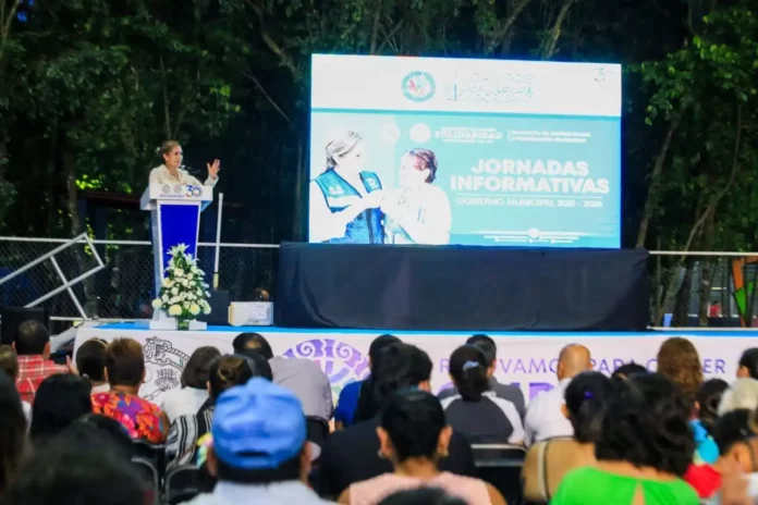 Lili Campos inicia las «Jornadas Informativas»