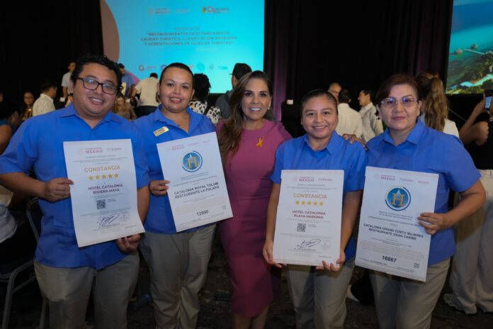 Entrega Mara Lezama reconocimientos de estándares de calidad que fortalecen la Nueva Era del Turismo en Quintana Roo