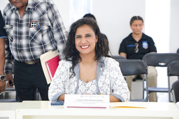 Danna Ramírez se reúne con Aguakan para solucionar el suministro de agua en Villas del Sol
