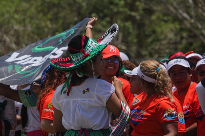 Majestuosa inauguración de la Cuarta Edición del Torneo Internacional de Sóftbol Veteranas 40+ en Playa del Carmen
