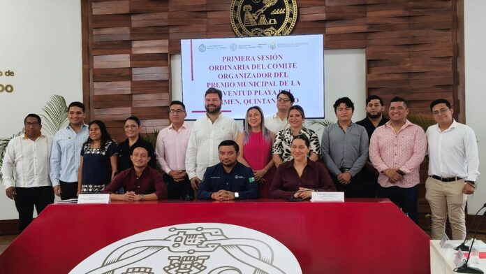 Instalan Comité Organizador del Premio Municipal de la Juventud en Playa del Carmen