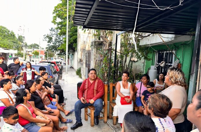 QUE LA VOZ DE LOS HABITANTES DE PLAYA DEL CARMEN, SEA ESCUCHADA: REGIDOR ORLANDO MUÑOZ GÓMEZ