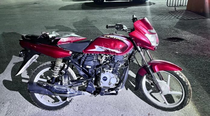 Aseguran motocicleta con reporte de robo en Playa del Carmen
